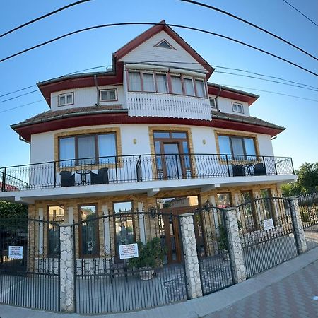 מלון Două Mai Casa Ellamy מראה חיצוני תמונה