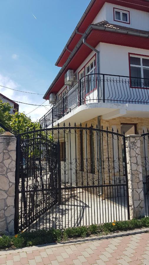 מלון Două Mai Casa Ellamy מראה חיצוני תמונה