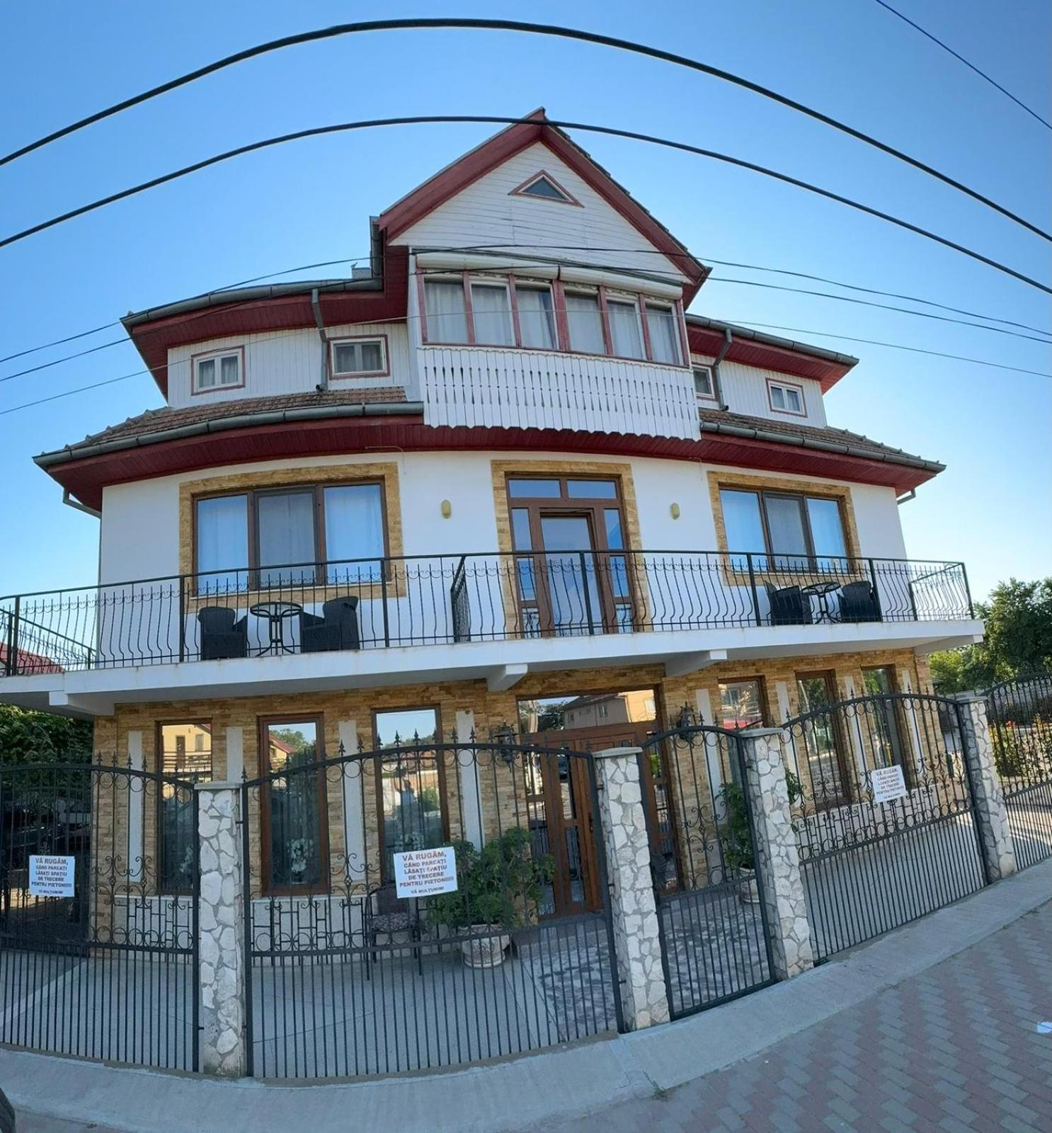 מלון Două Mai Casa Ellamy מראה חיצוני תמונה