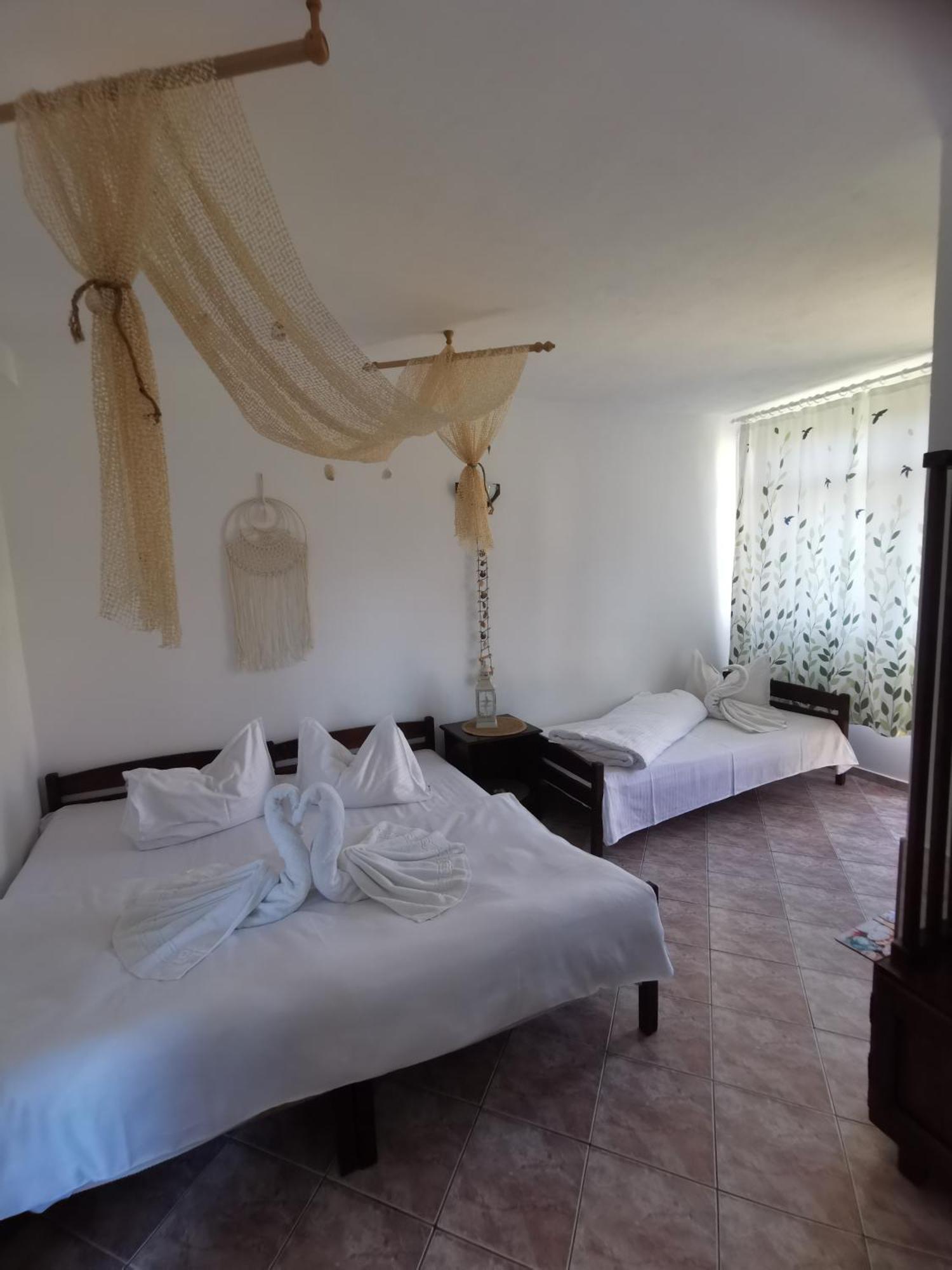 מלון Două Mai Casa Ellamy מראה חיצוני תמונה